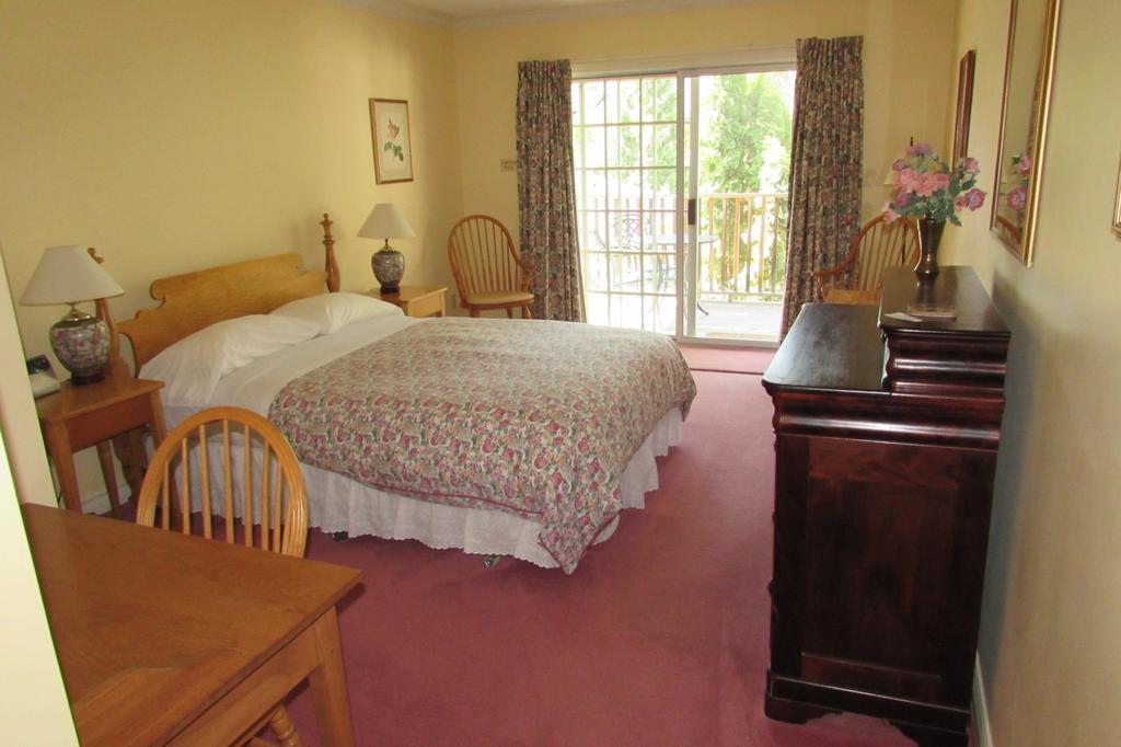 Blairpen House Country Inn Ниагара-он-те-Лейк Экстерьер фото